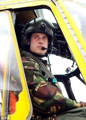 英國威廉王子顯身手 駕直升機參與失事貨輪救援