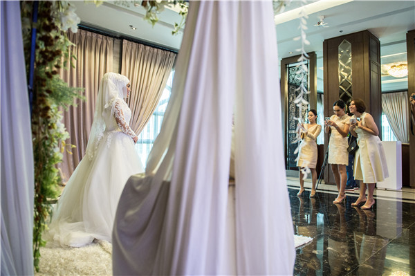 Buddhist Thailand hunts for halal gold